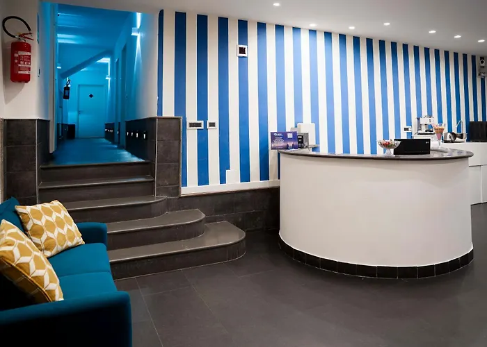 Yacht Club AngioinoHotel Napoli